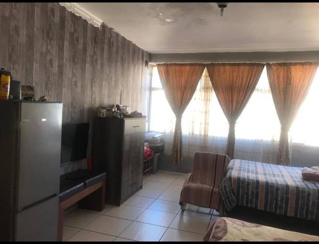 2 BEDROOM APARTMENT FOR SALE IN SOUTH BEACH